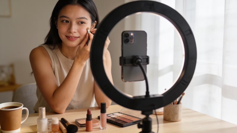 Haul, get-ready-with-me or day-in-my-life